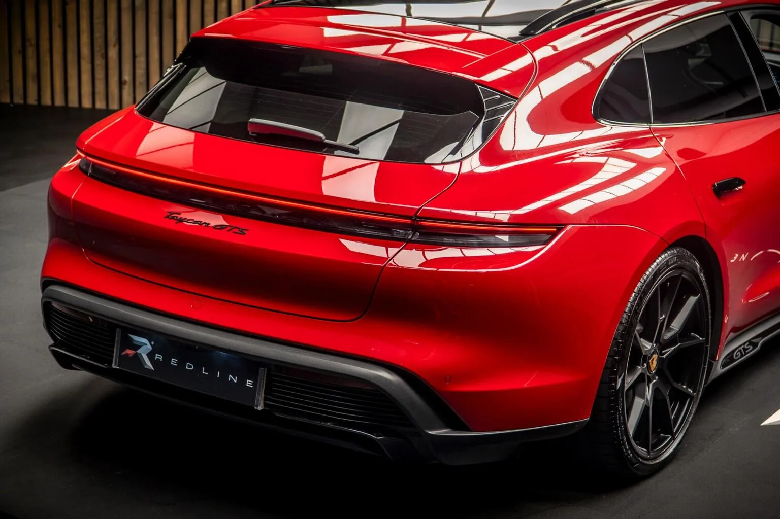 2023 Porsche Taycan GTS Sport Turismo, 21/30