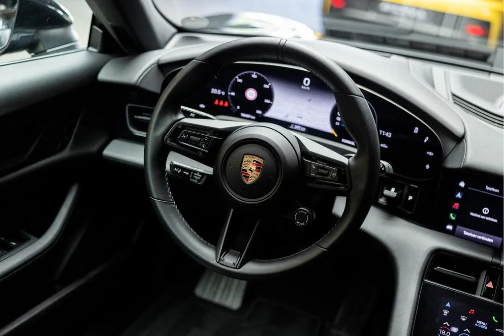 2023 Porsche Taycan Sport Turismo, 7/30