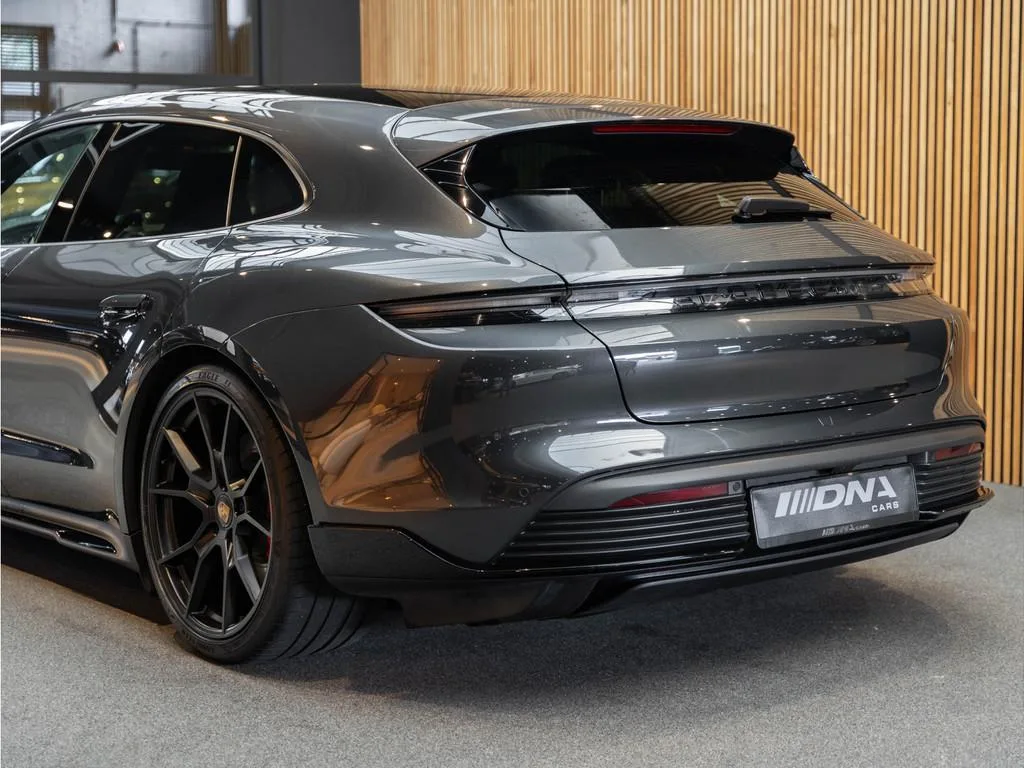 2023 Porsche Taycan Sport Turismo, 14/30