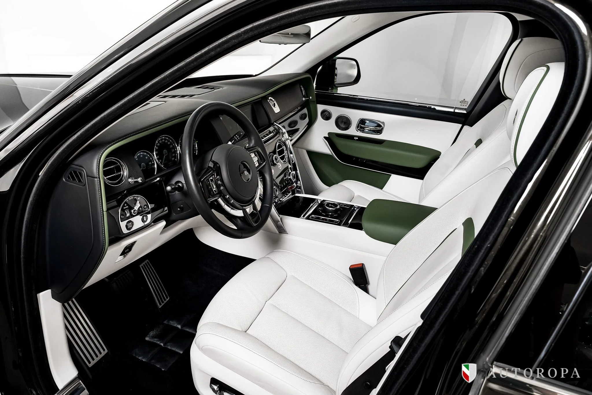 2023 Rolls-Royce Cullinan, 6/10
