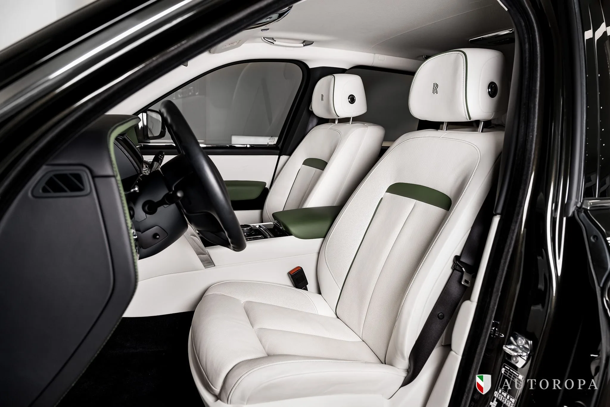 2023 Rolls-Royce Cullinan, 8/10