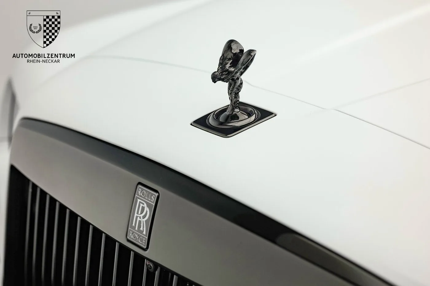 2023 Rolls-Royce Cullinan Black Badge proposée par un spécialiste de la supercar à Viernheim, Allemagne, photo 4 sur 25