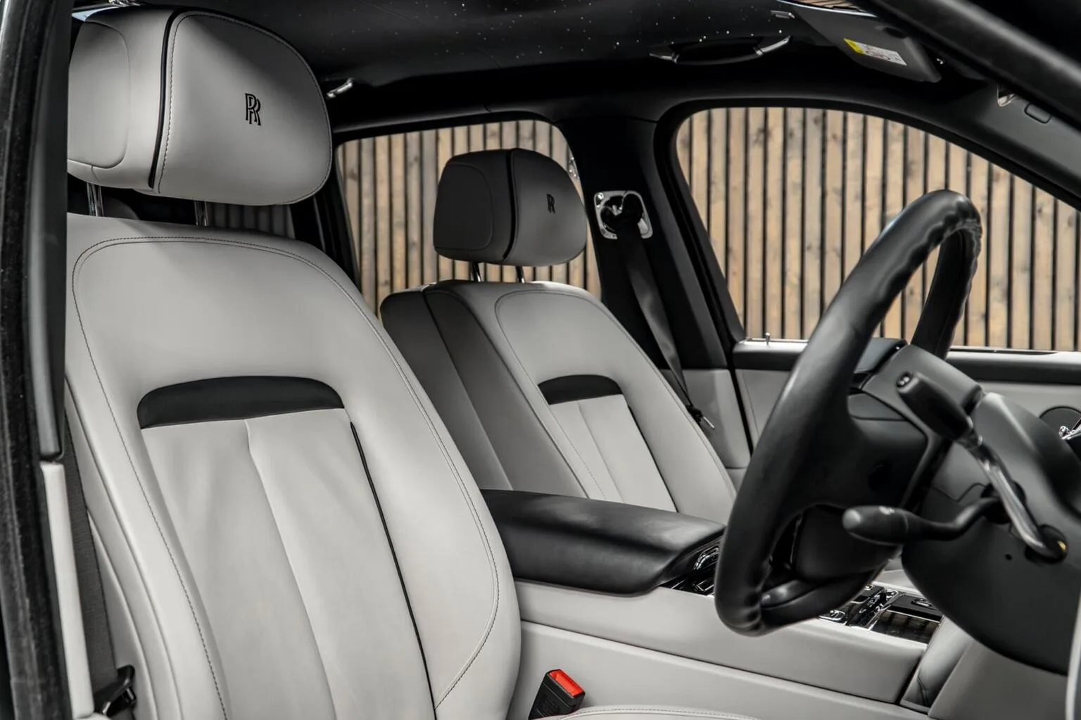 2023 Rolls-Royce Cullinan, 2/30