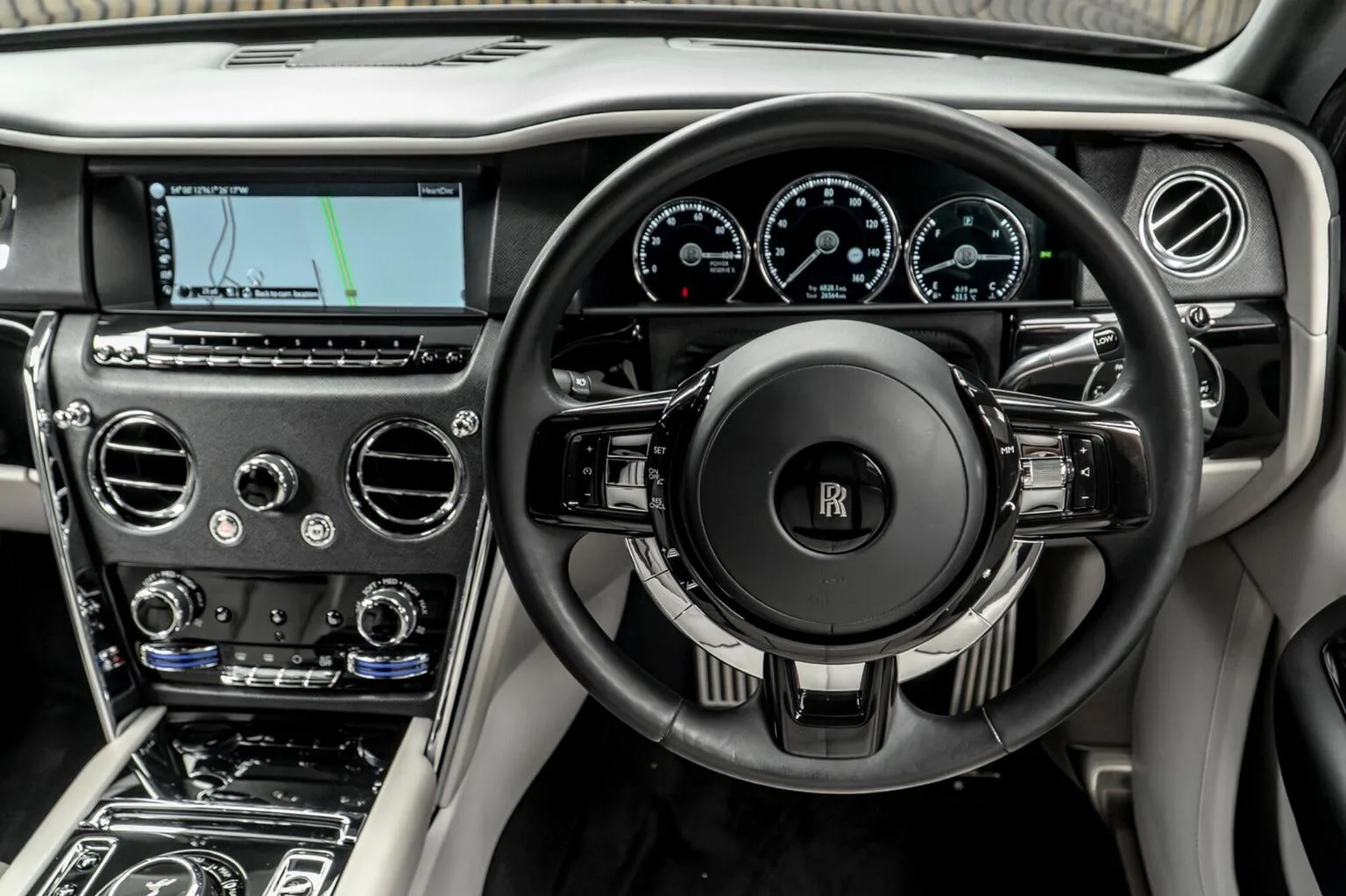 2023 Rolls-Royce Cullinan, 25/30