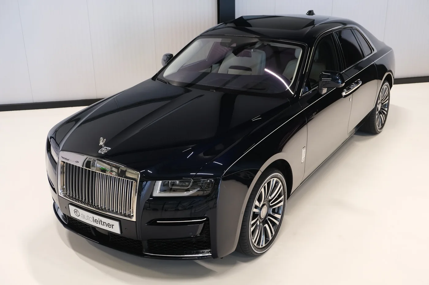 2023 Rolls-Royce Ghost offered by a collector car dealer in Alkmaar, Netherlands, photo 15 of 15