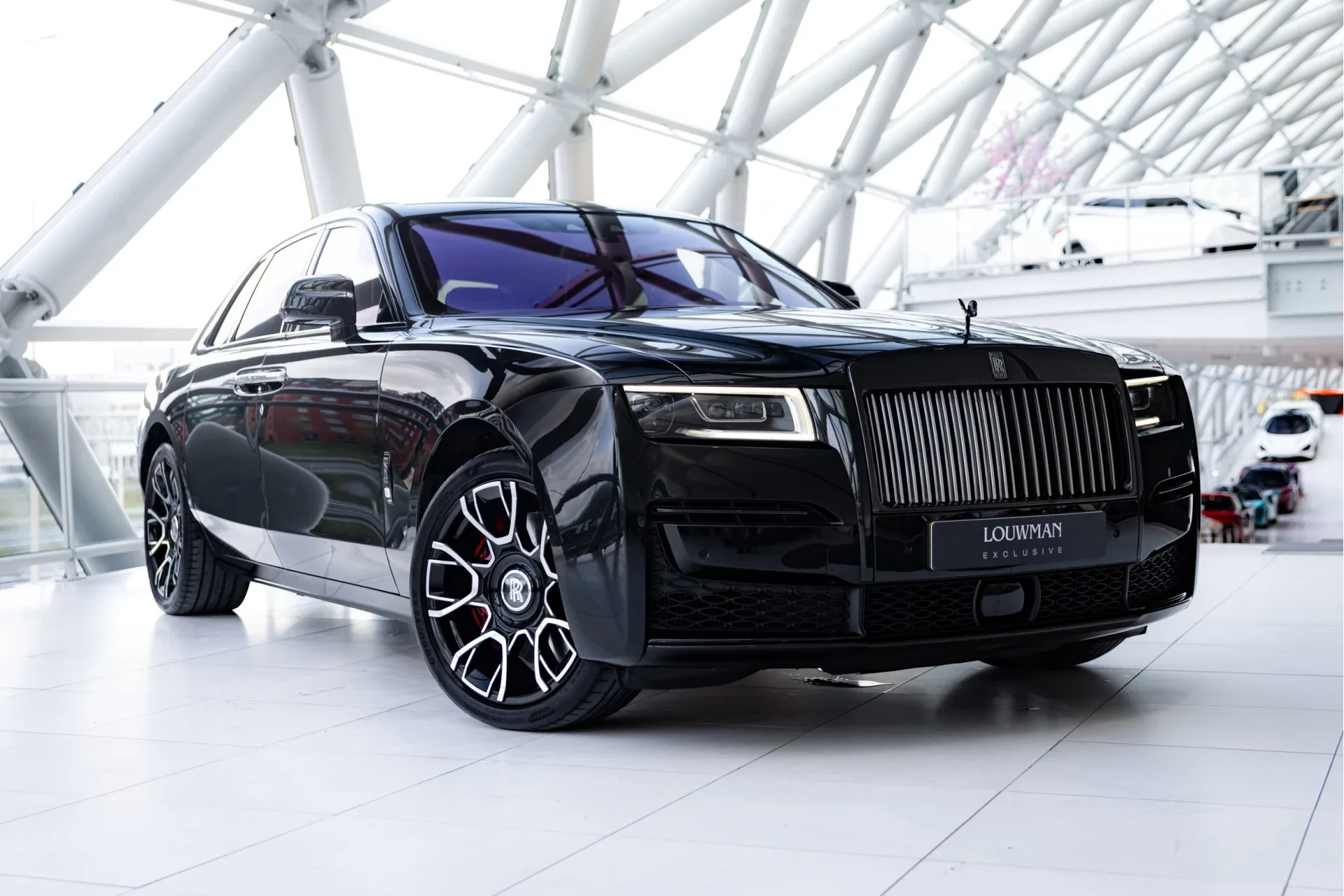 2023 Rolls-Royce Ghost Black Badge proposée par un concessionnaire agréé McLaren et Morgan à Utrecht, Pays-Bas, photo principale