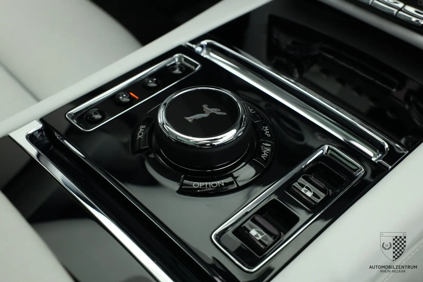 2023 Rolls-Royce Ghost Brabus angeboten von einem Supersportwagenhändler in Viernheim, Deutschland, Foto 24 von 25