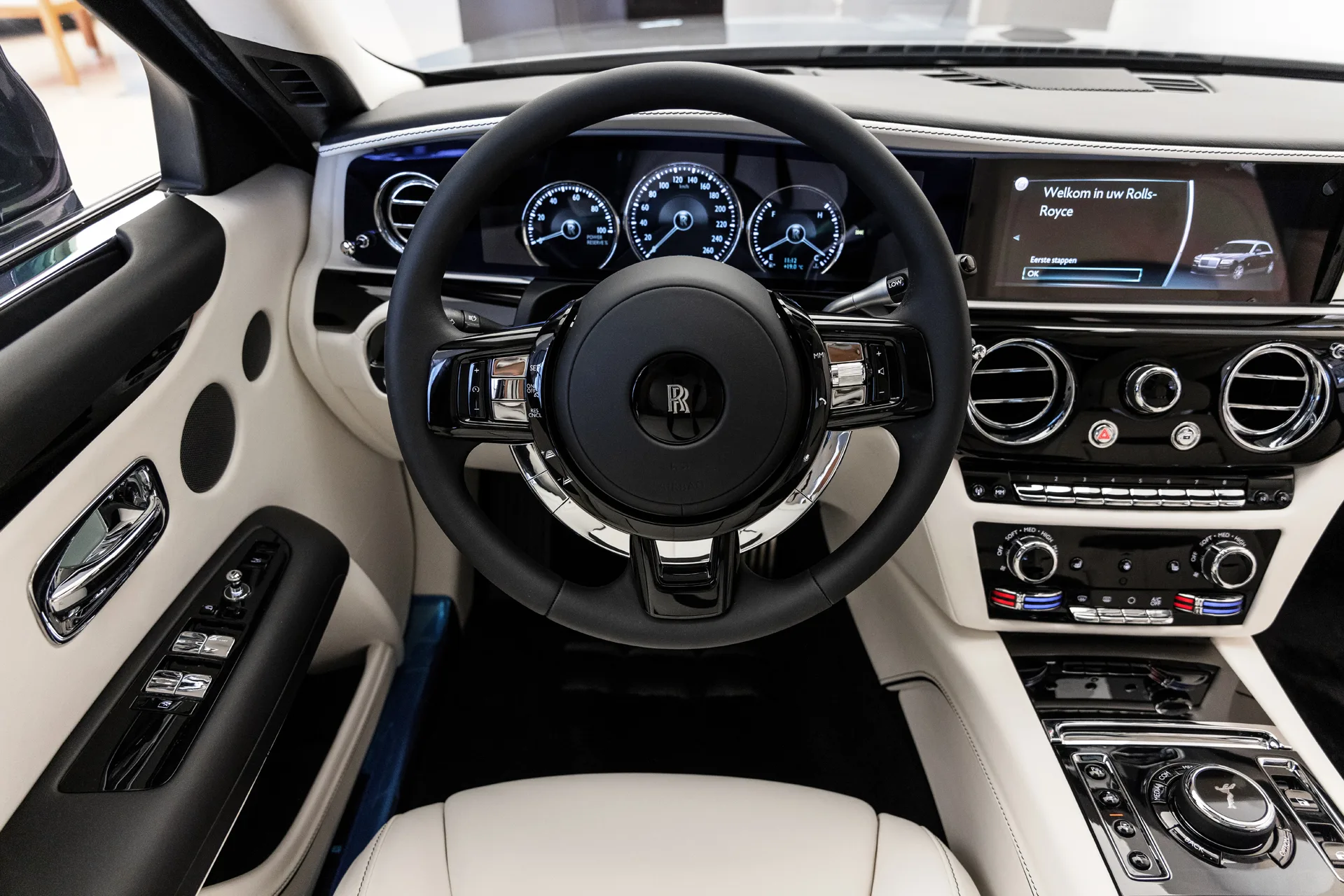 2023 Rolls-Royce Ghost, 10/22