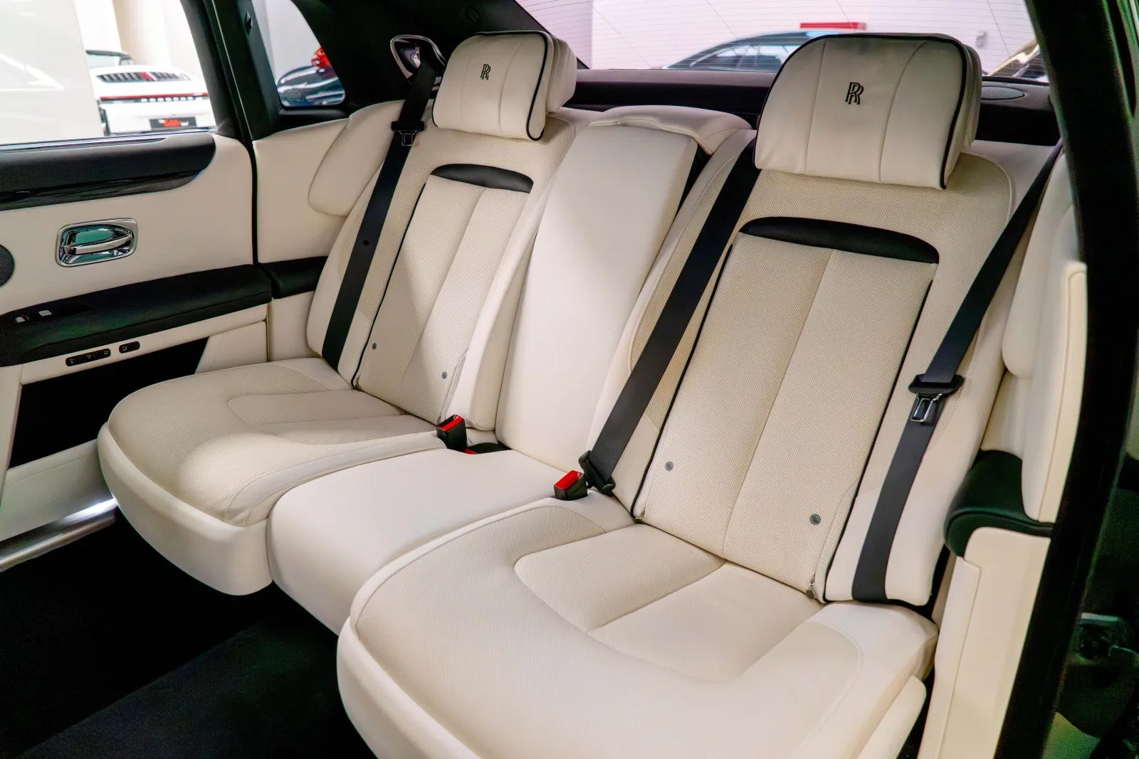 2023 Rolls-Royce Ghost Extended, 16/17