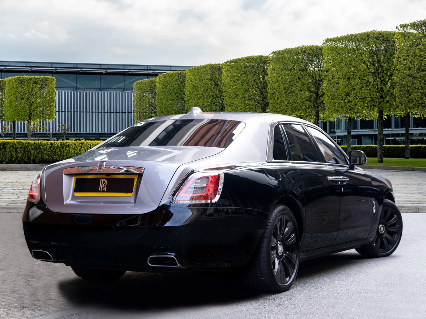 2023 Rolls-Royce Ghost offered by a franchised dealer group in London, United Kingdom, photo 2 of 25