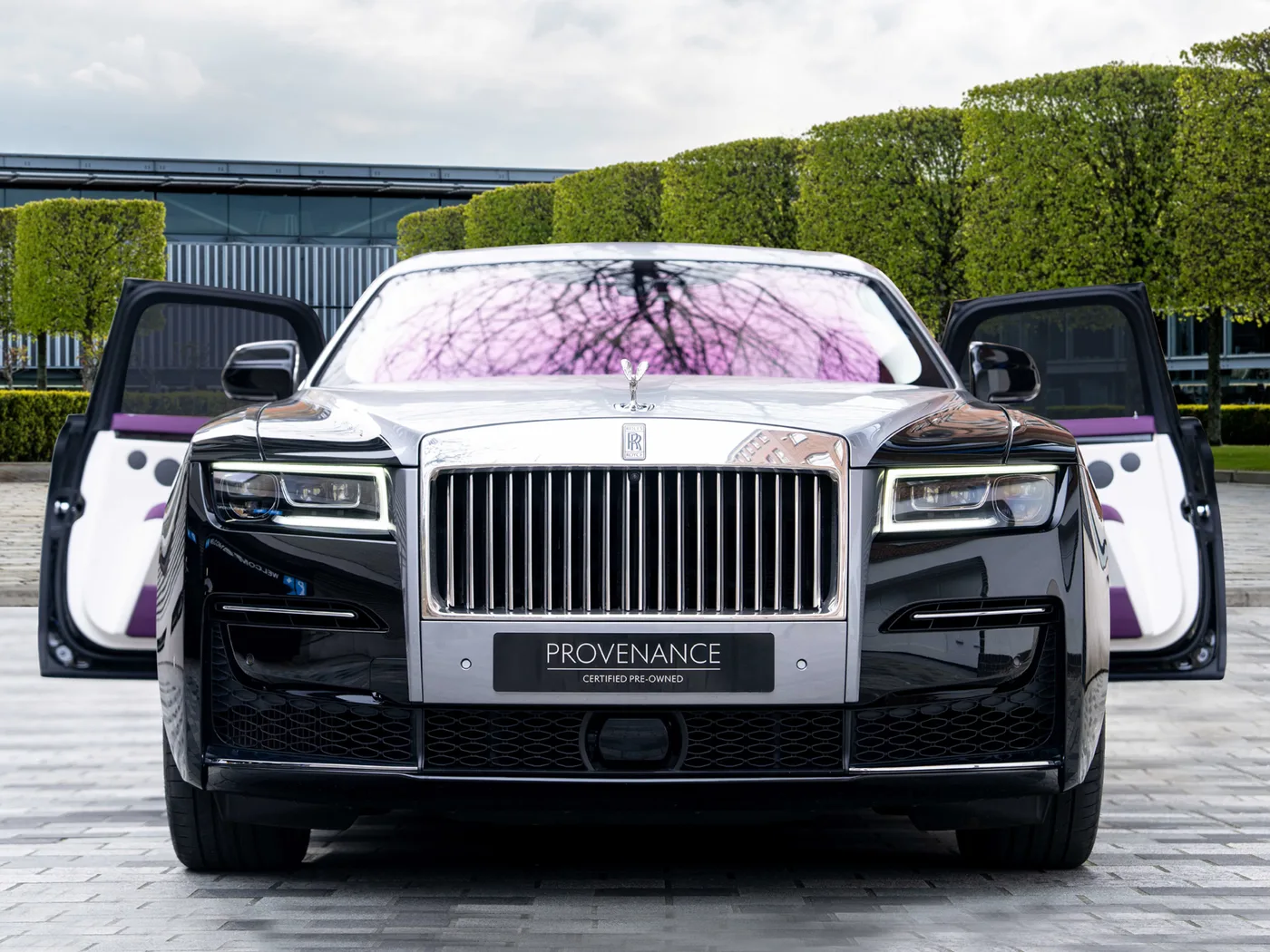 2023 Rolls-Royce Ghost offered by a franchised dealer group in London, United Kingdom, photo 8 of 25