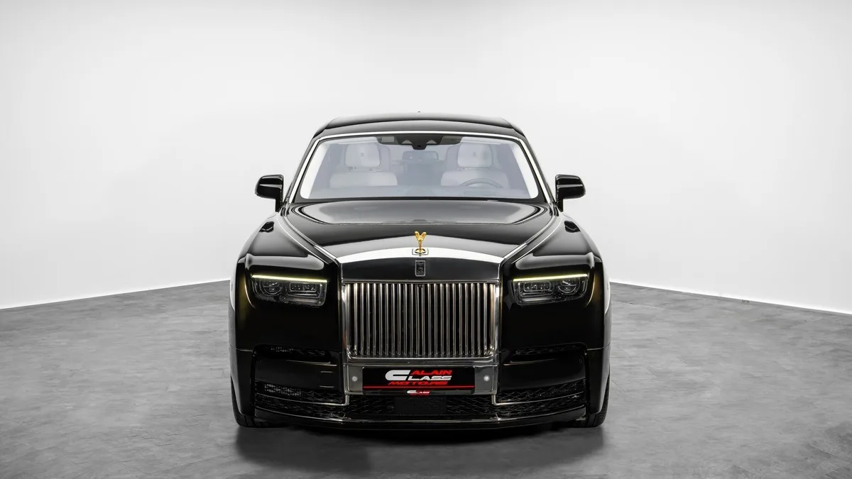 2023 Rolls-Royce Phantom EWB, 2/30
