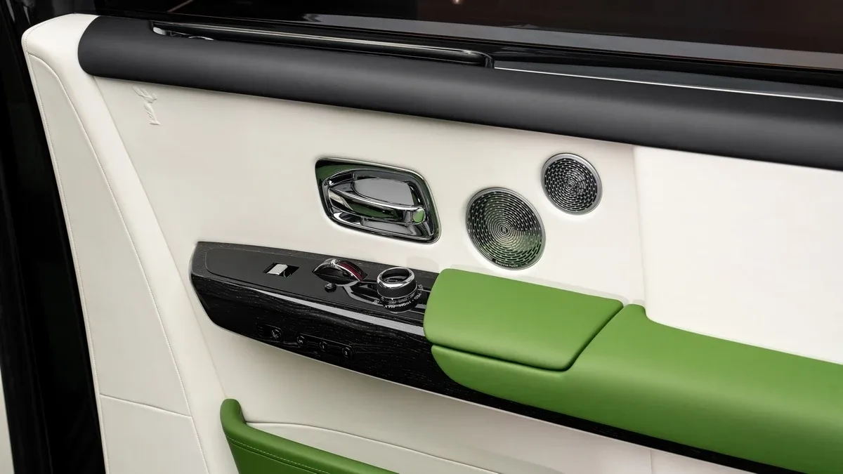 2023 Rolls-Royce Phantom EWB, 16/30
