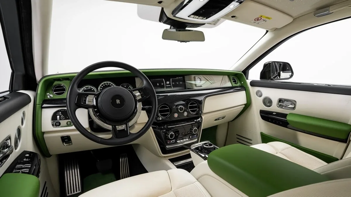 2023 Rolls-Royce Phantom EWB, 18/30