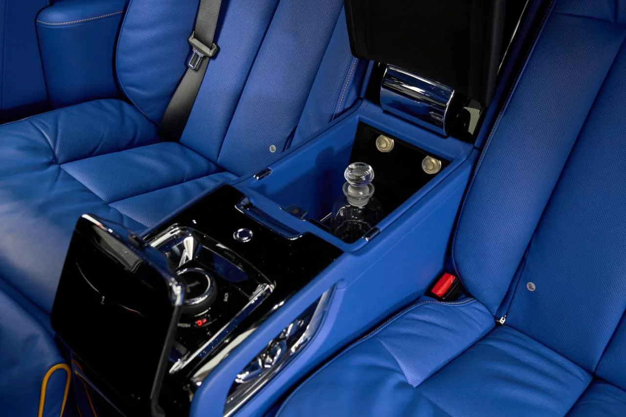 2023 Rolls-Royce Phantom Extended, 11/14