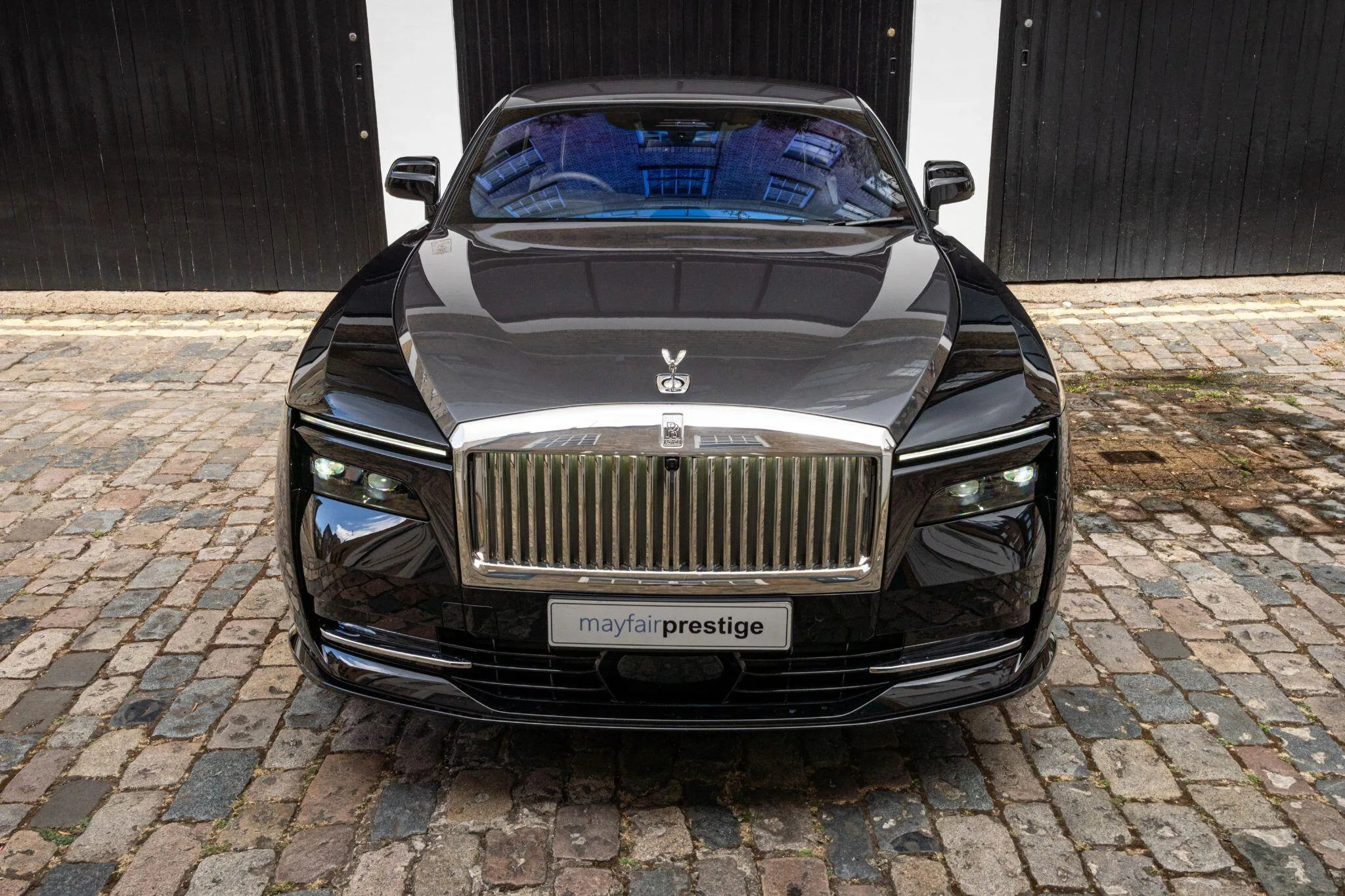 2023 Rolls-Royce Spectre, 2/30