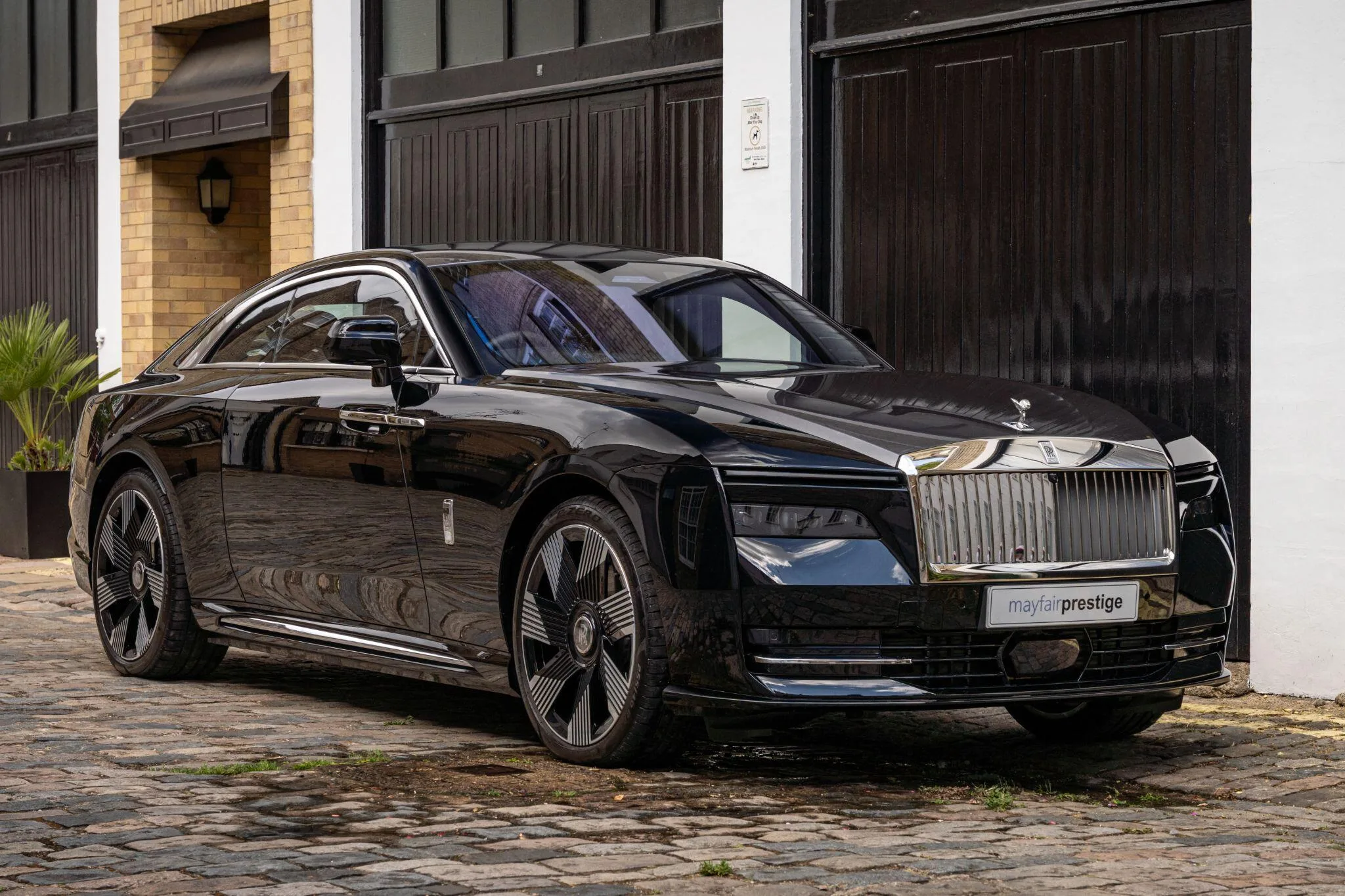 2023 Rolls-Royce Spectre, 5/30