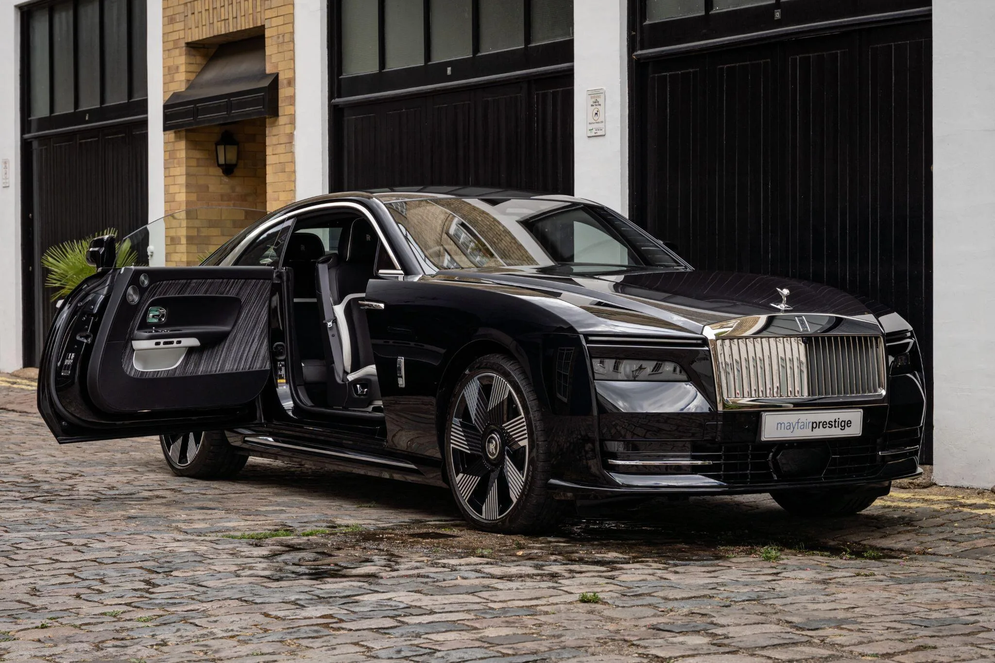 2023 Rolls-Royce Spectre, 8/30