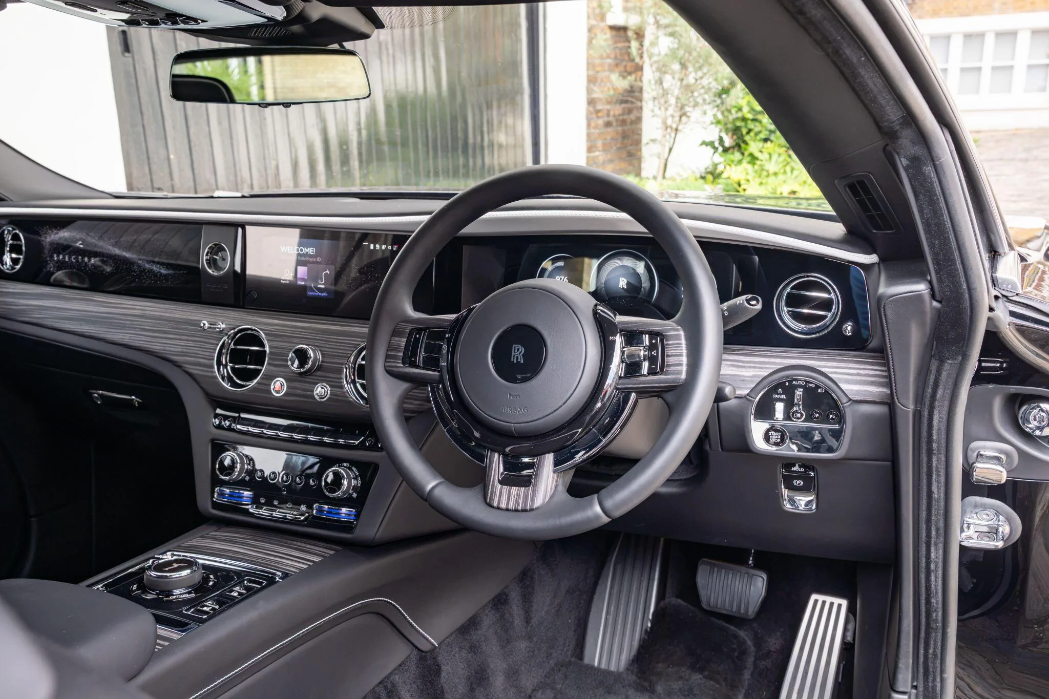 2023 Rolls-Royce Spectre, 25/30