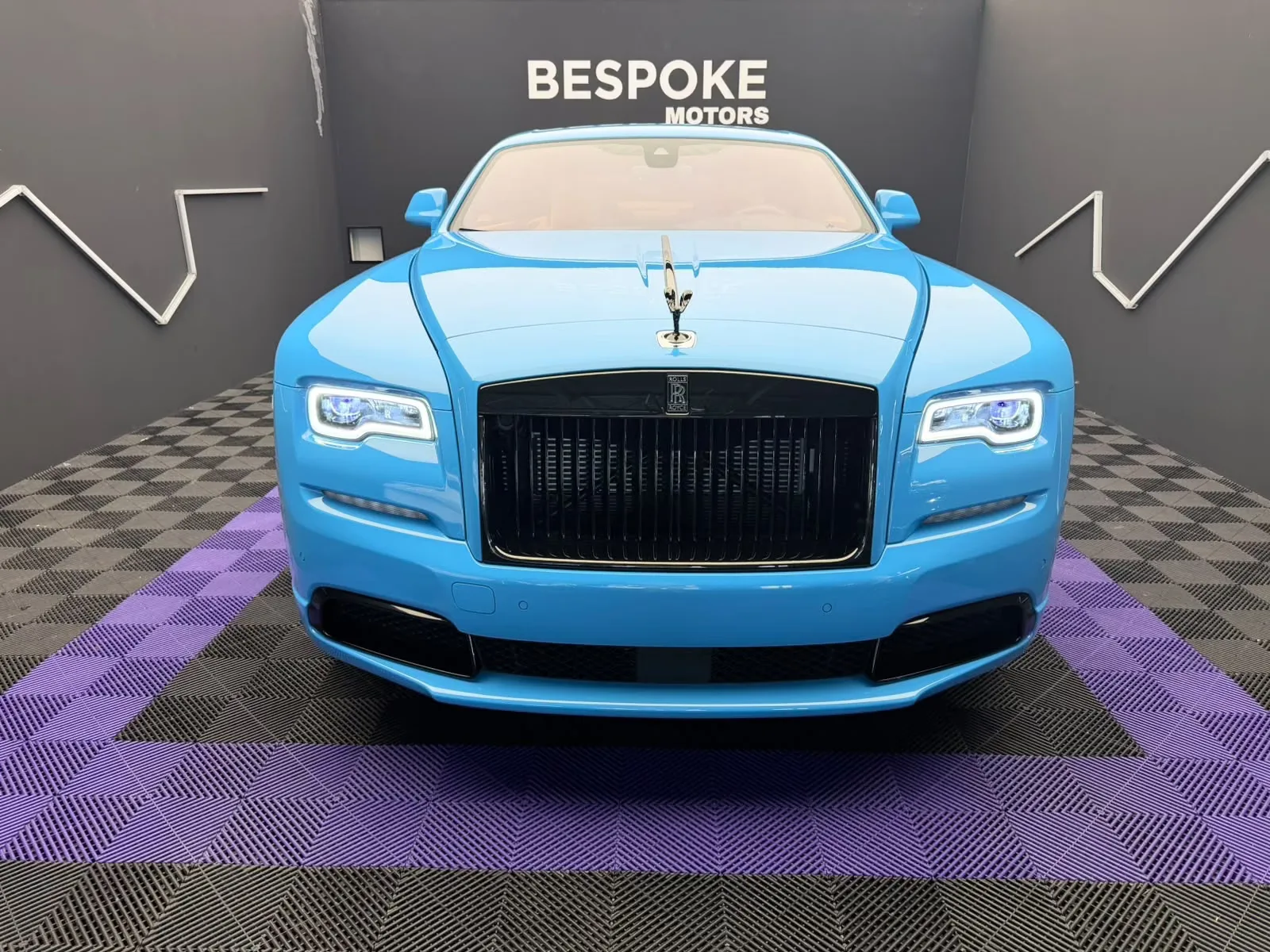 2023 Rolls-Royce Wraith Black Badge, 2/30