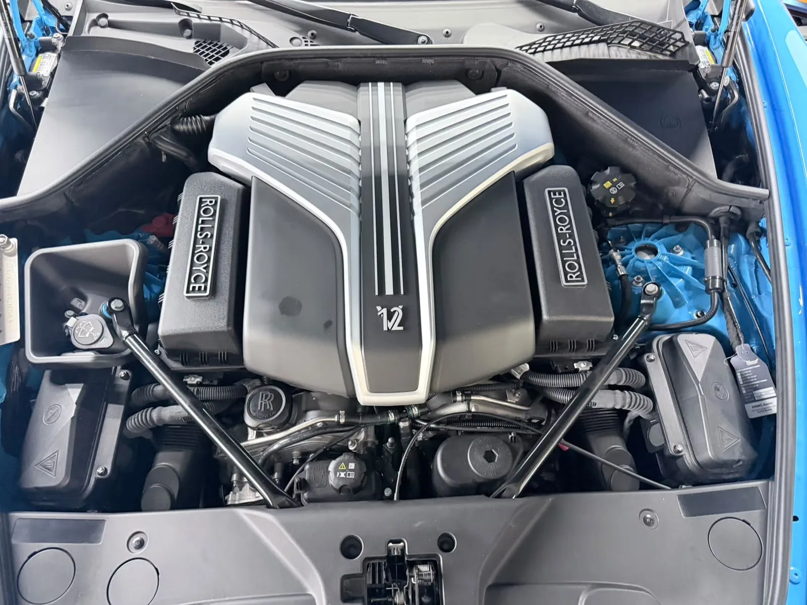 2023 Rolls-Royce Wraith Black Badge, 7/30