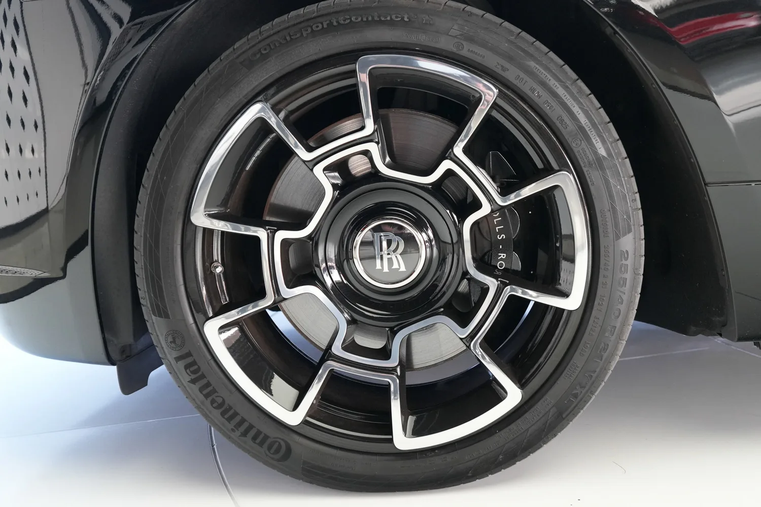 2023 Rolls-Royce Wraith Black Badge, 6/15