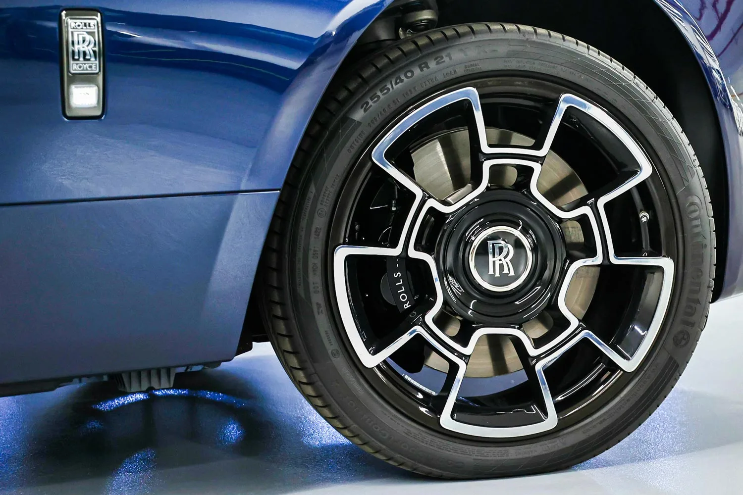 2023 Rolls-Royce Wraith Black Badge, 8/24