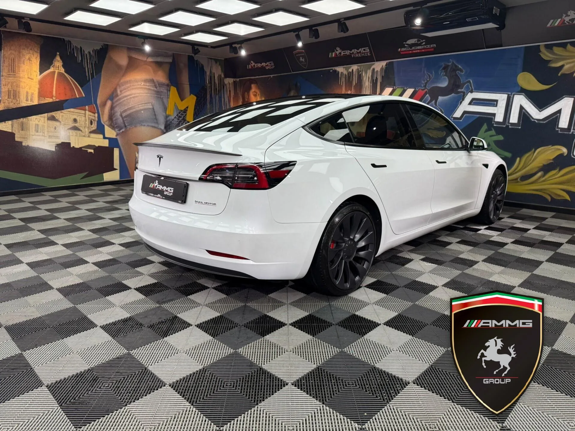 2023 Tesla Model 3 Performance, 5/15