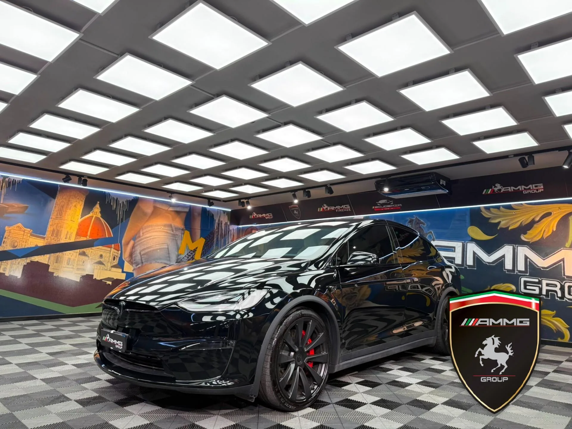 2023 Tesla Model X Plaid angeboten von einem Fachhändler in Calenzano, Italien, Hauptfoto