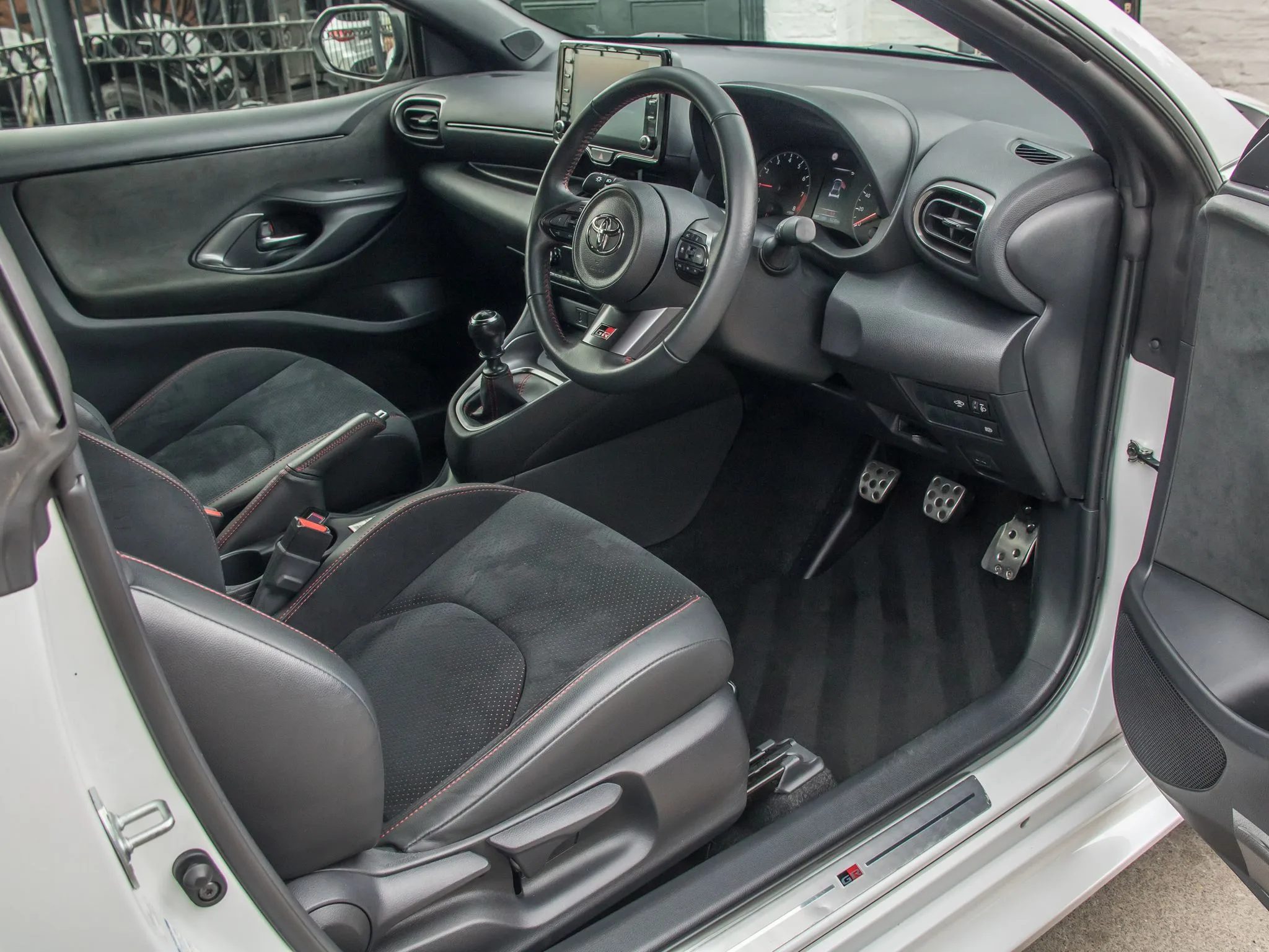 2023 Toyota GR Yaris Circuit Pack, 17/23