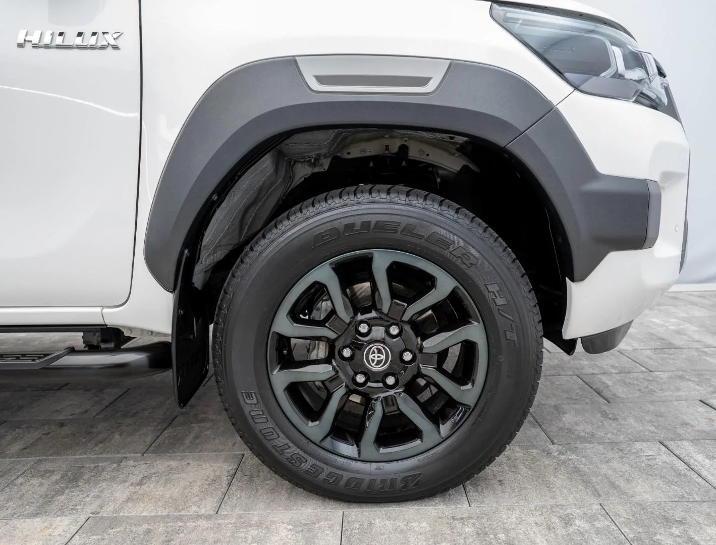 2023 Toyota Hilux Invincible, 24/30
