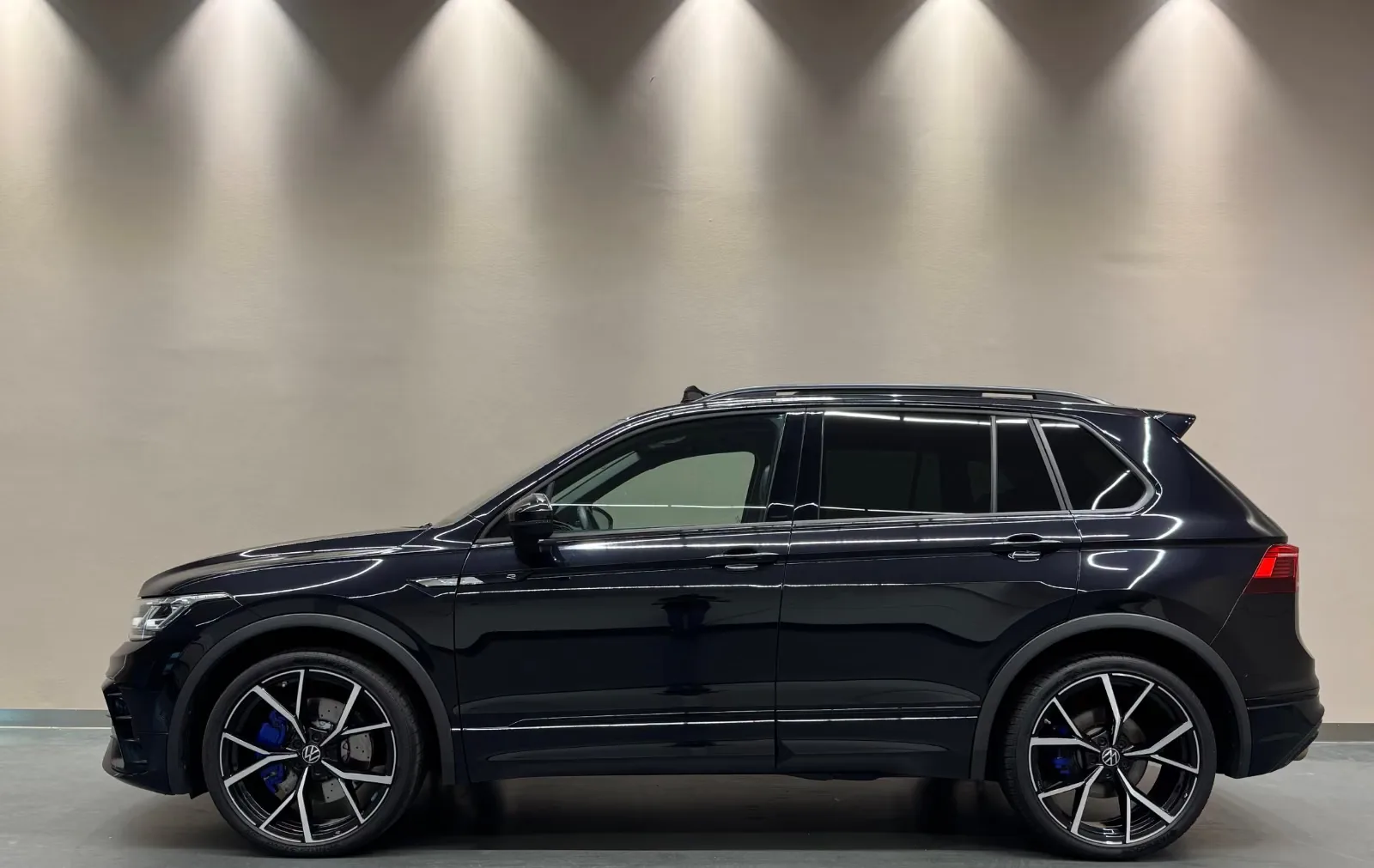 2023 Volkswagen Tiguan R, 3/19