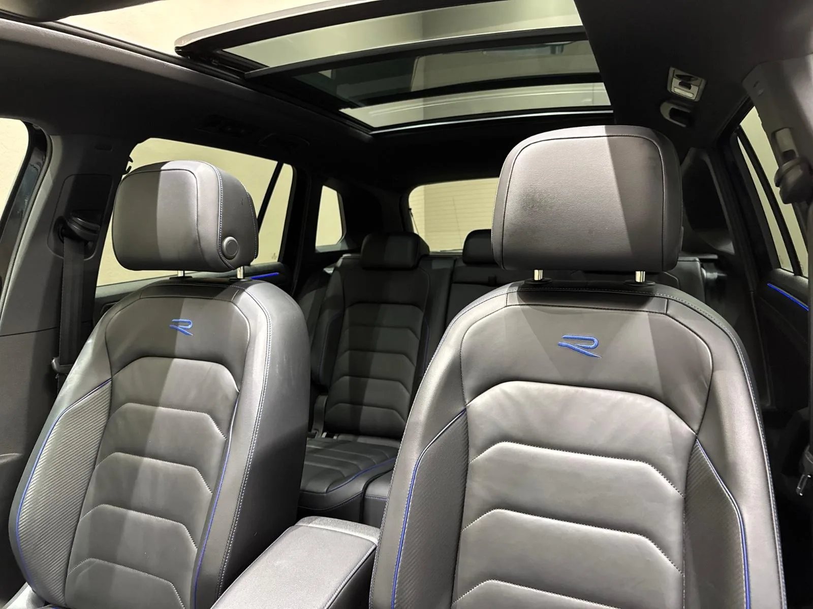 2023 Volkswagen Tiguan R, 10/19
