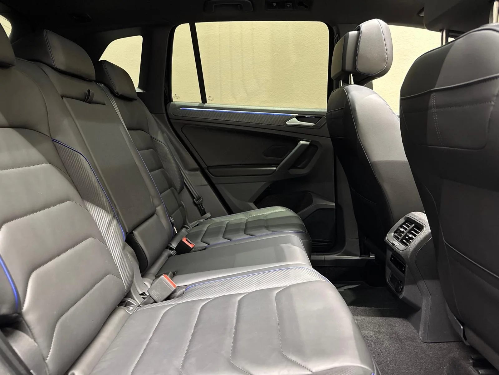 2023 Volkswagen Tiguan R, 13/19