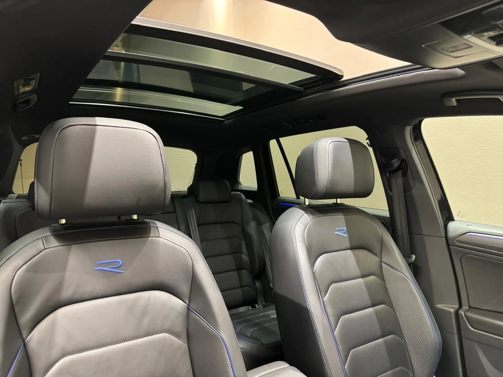 2023 Volkswagen Tiguan R, 14/19