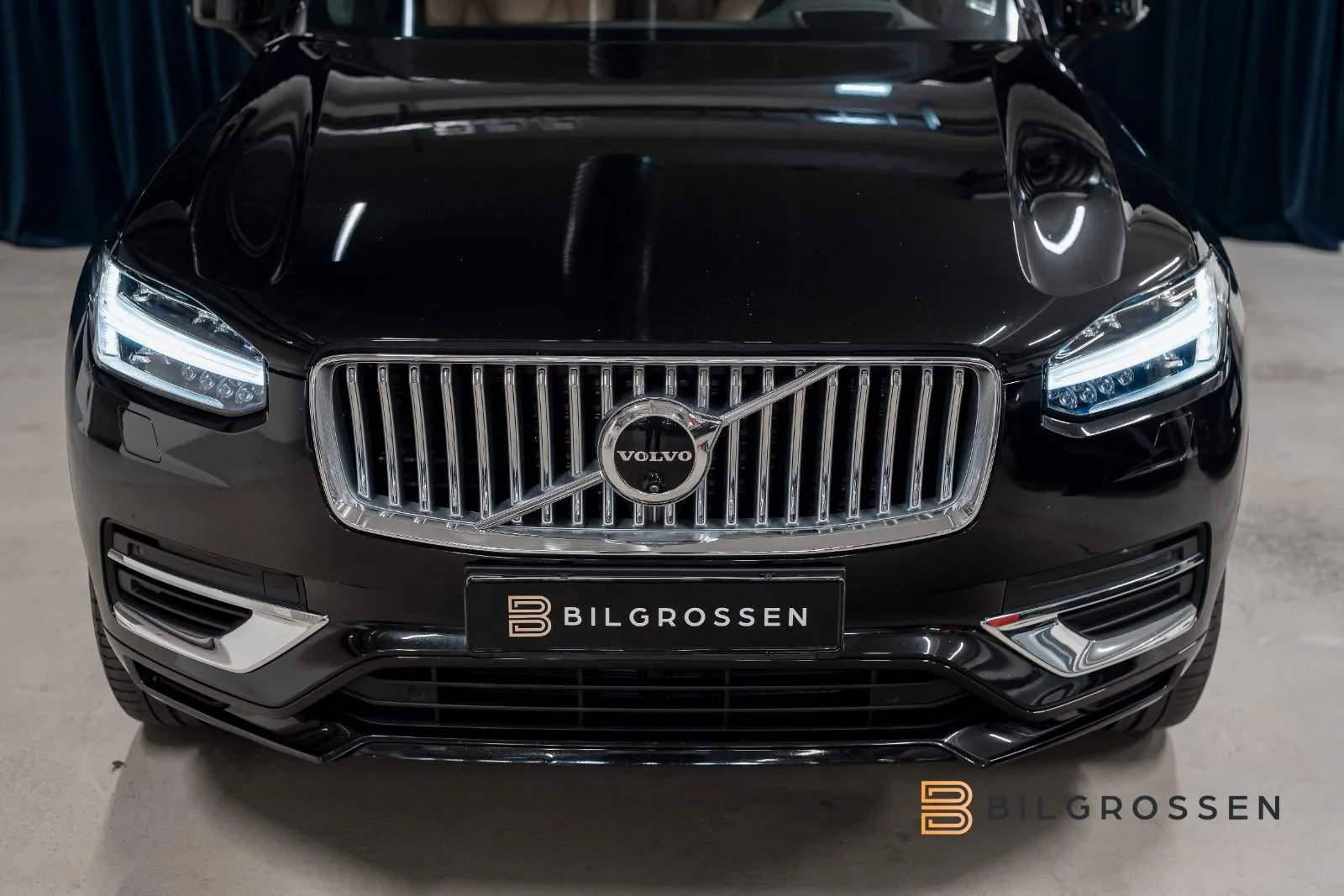 2023 Volvo XC90 Recharge T8 Ultimate Bright, 10/22