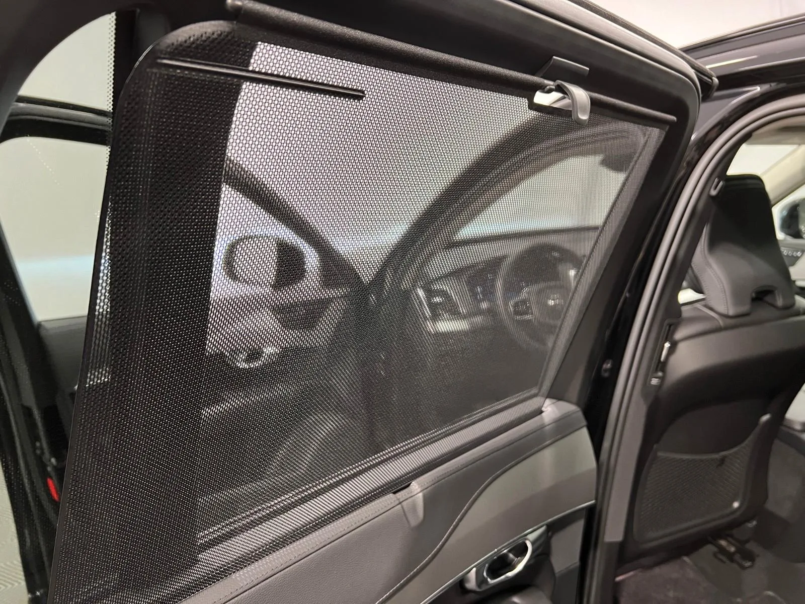 2023 Volvo XC90 B5 AWD Plus Dark, 22/24