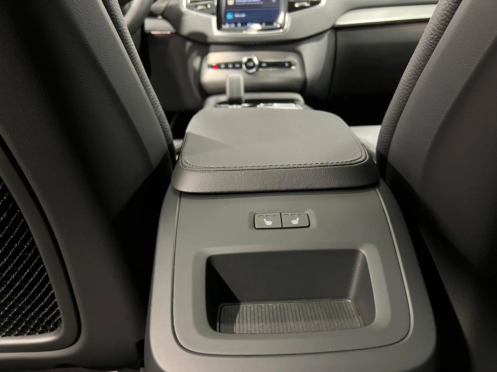 2023 Volvo XC90 B5 AWD Plus Dark, 24/24