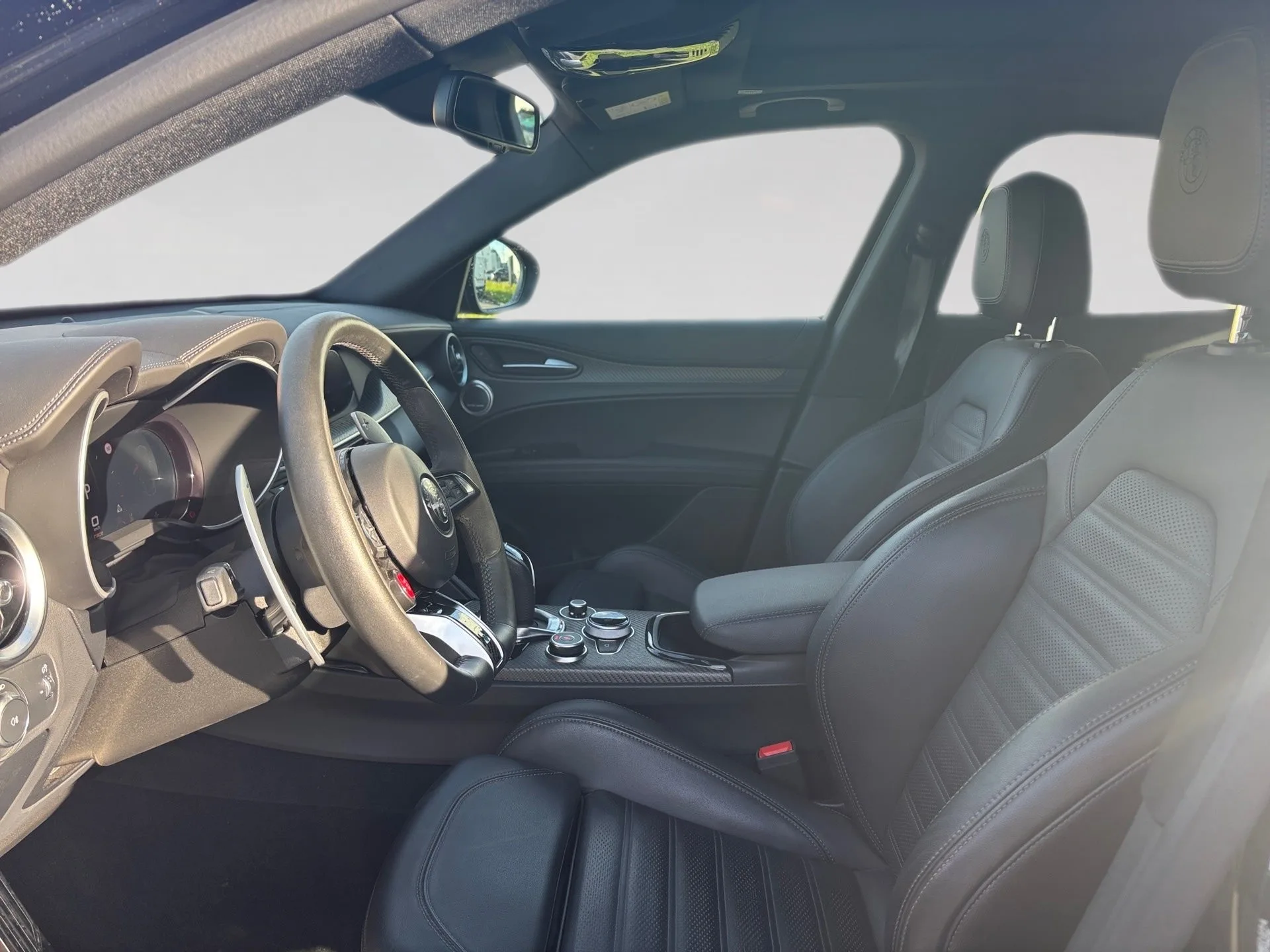 2024 Alfa Romeo Stelvio Quadrifoglio, 11/22