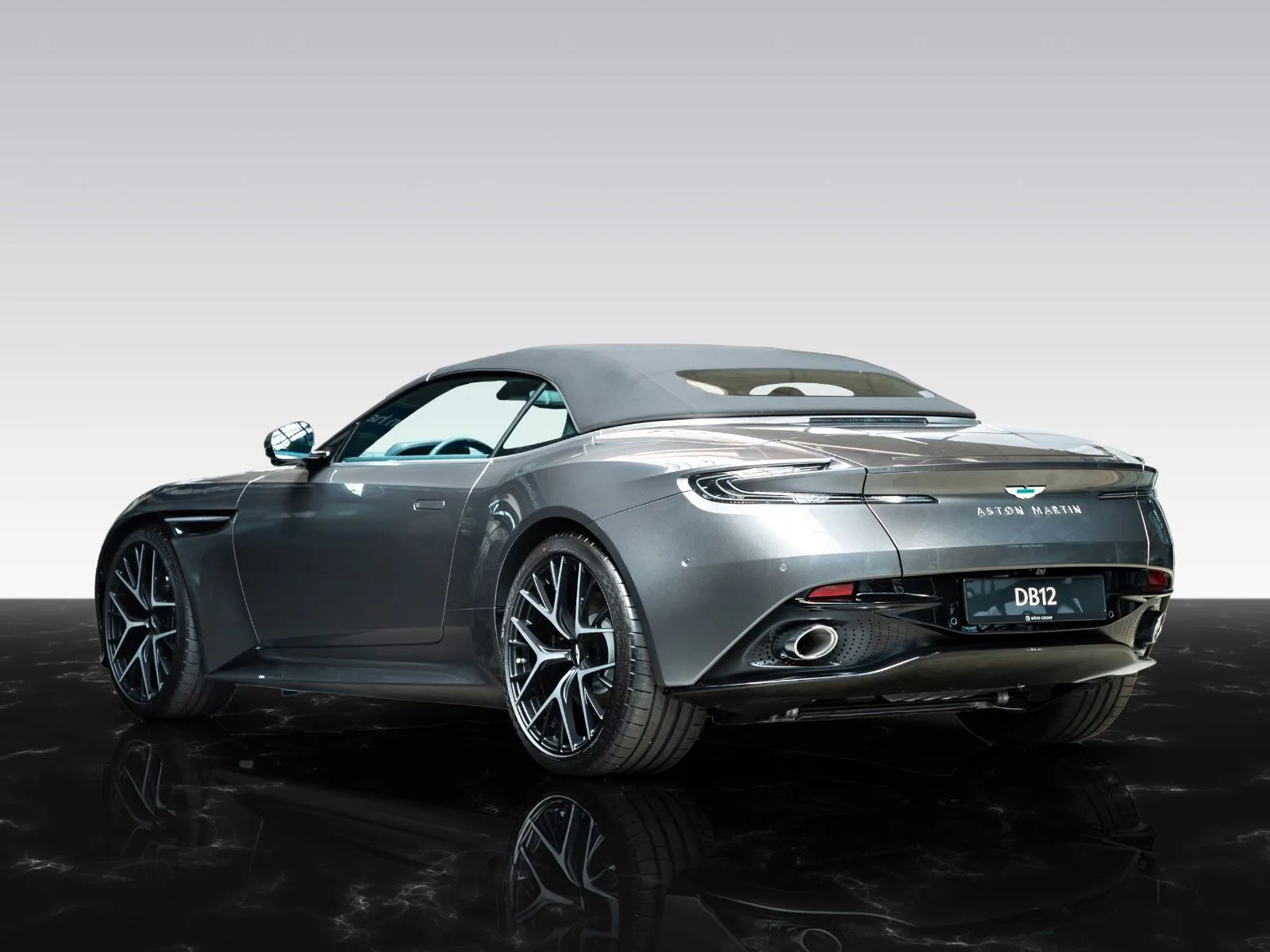 2024 Aston Martin DB12, 9/30