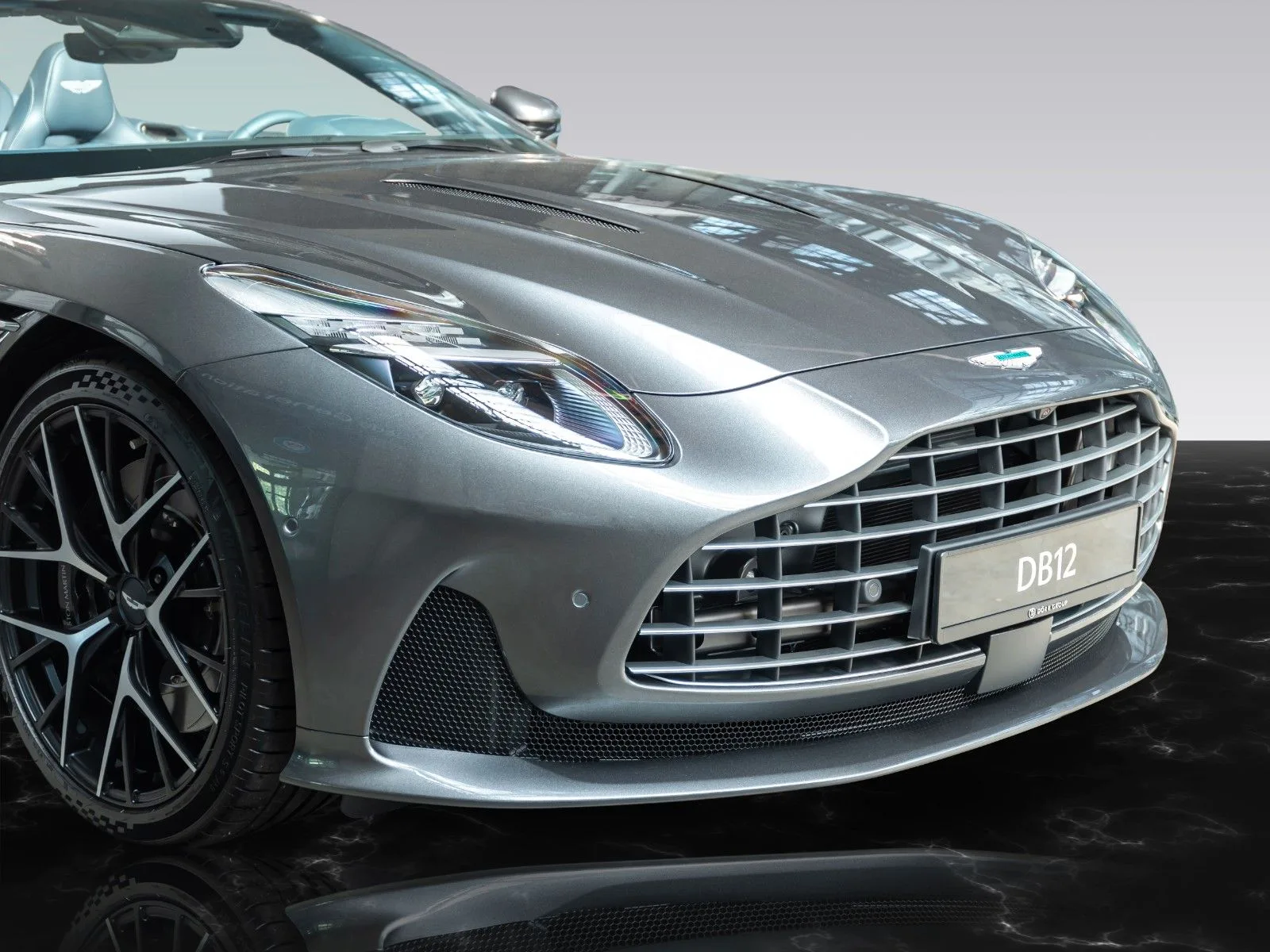 2024 Aston Martin DB12, 10/30