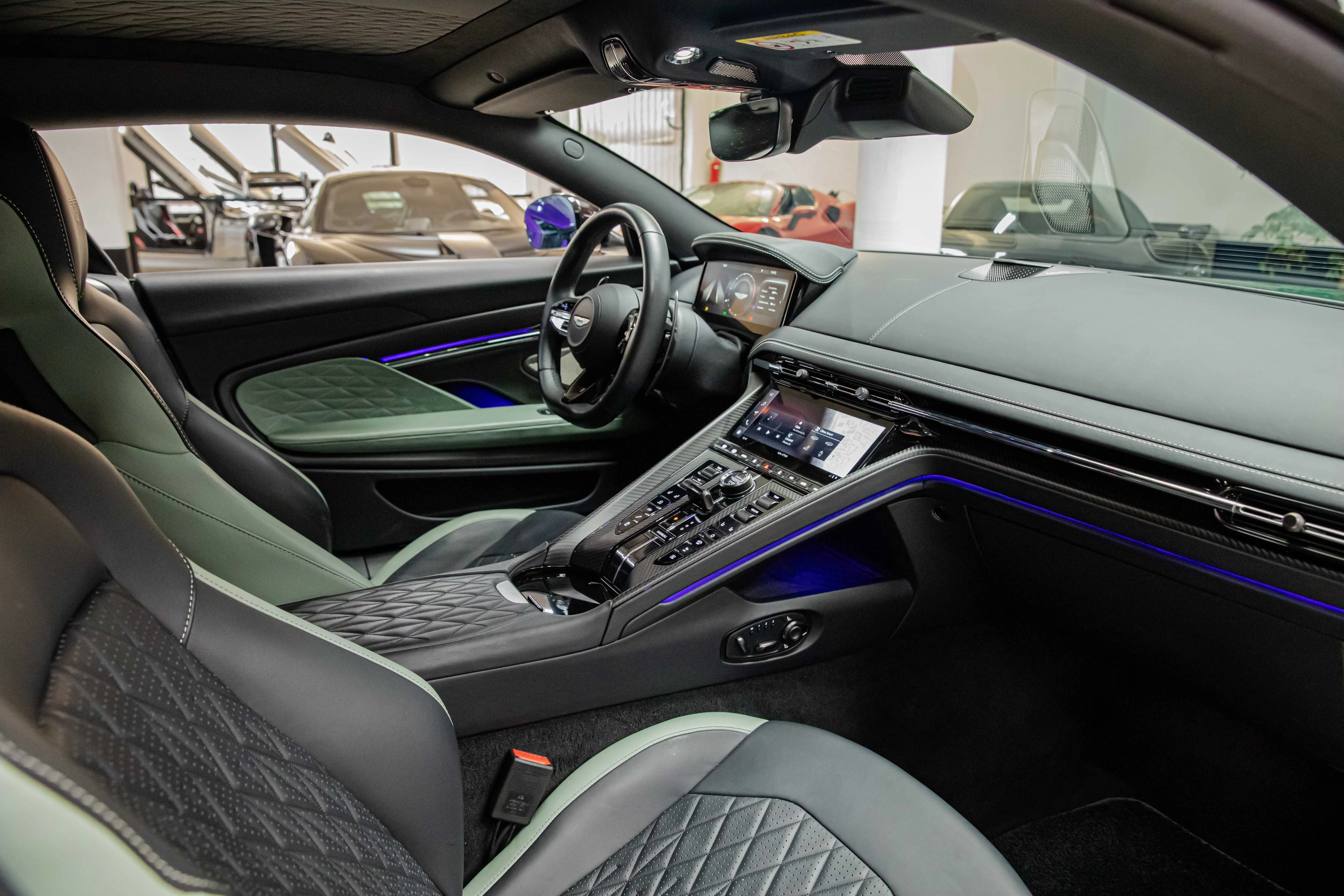 2024 Aston Martin DB12, 17/26