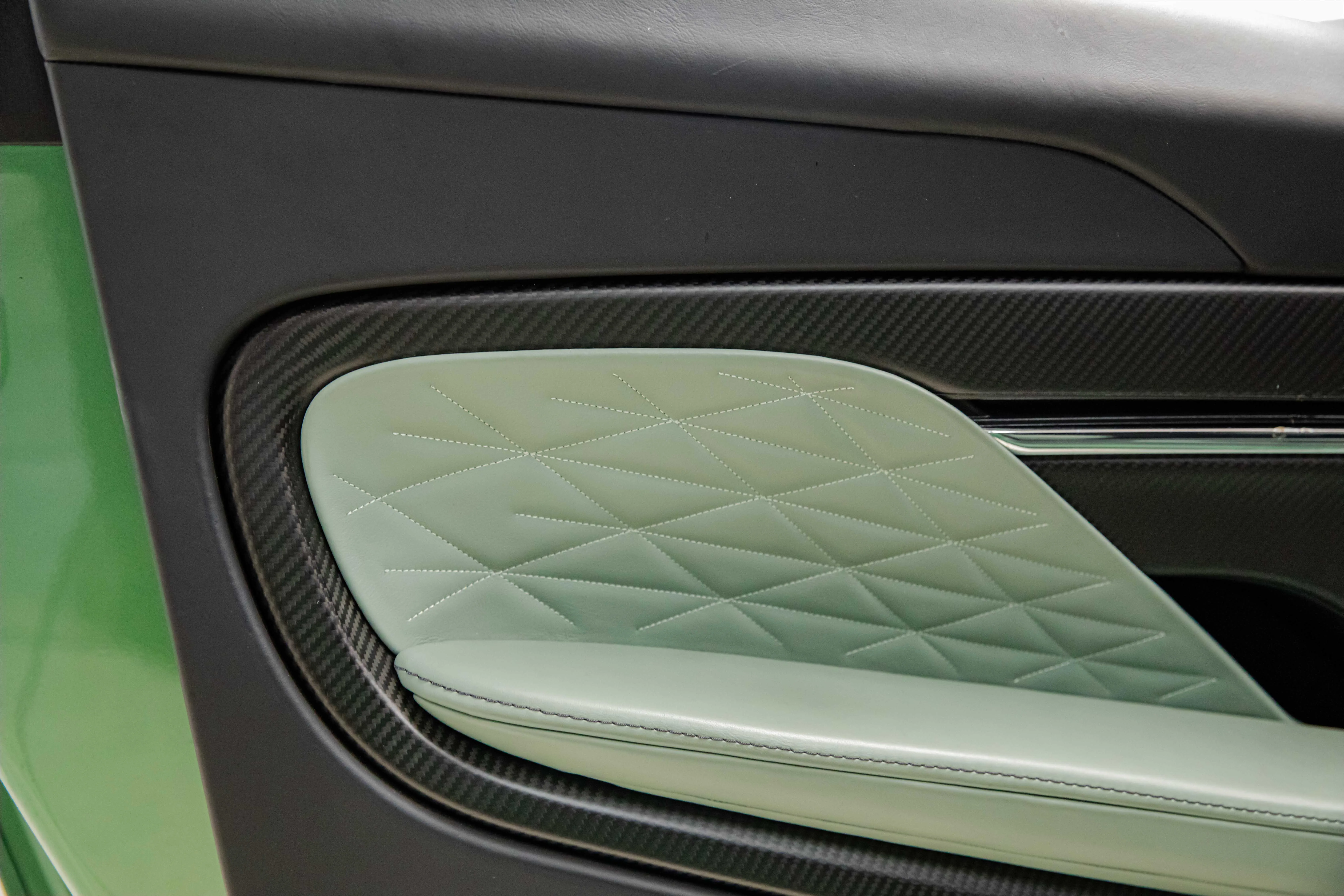 2024 Aston Martin DB12, 19/26