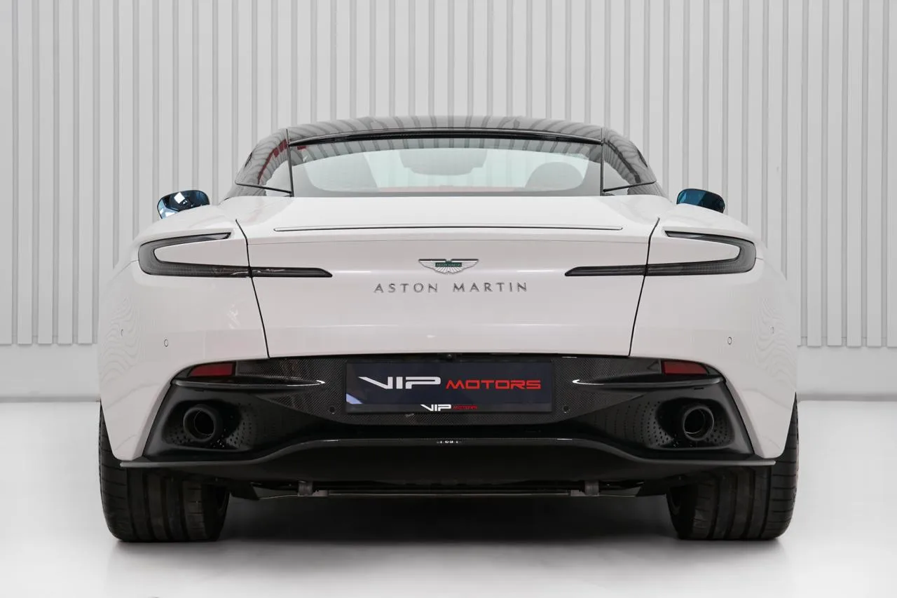 2024 Aston Martin DB12, 5/16