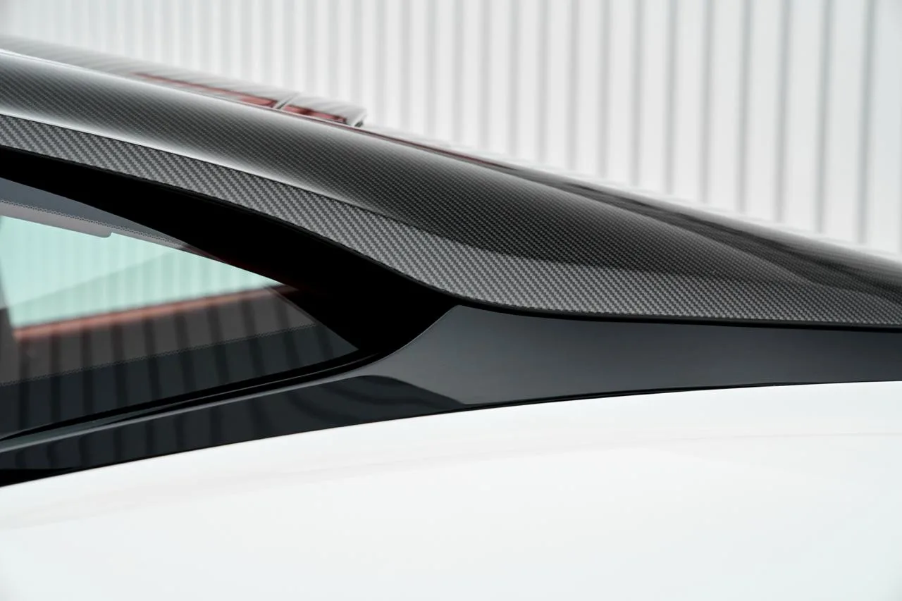 2024 Aston Martin DB12, 15/16