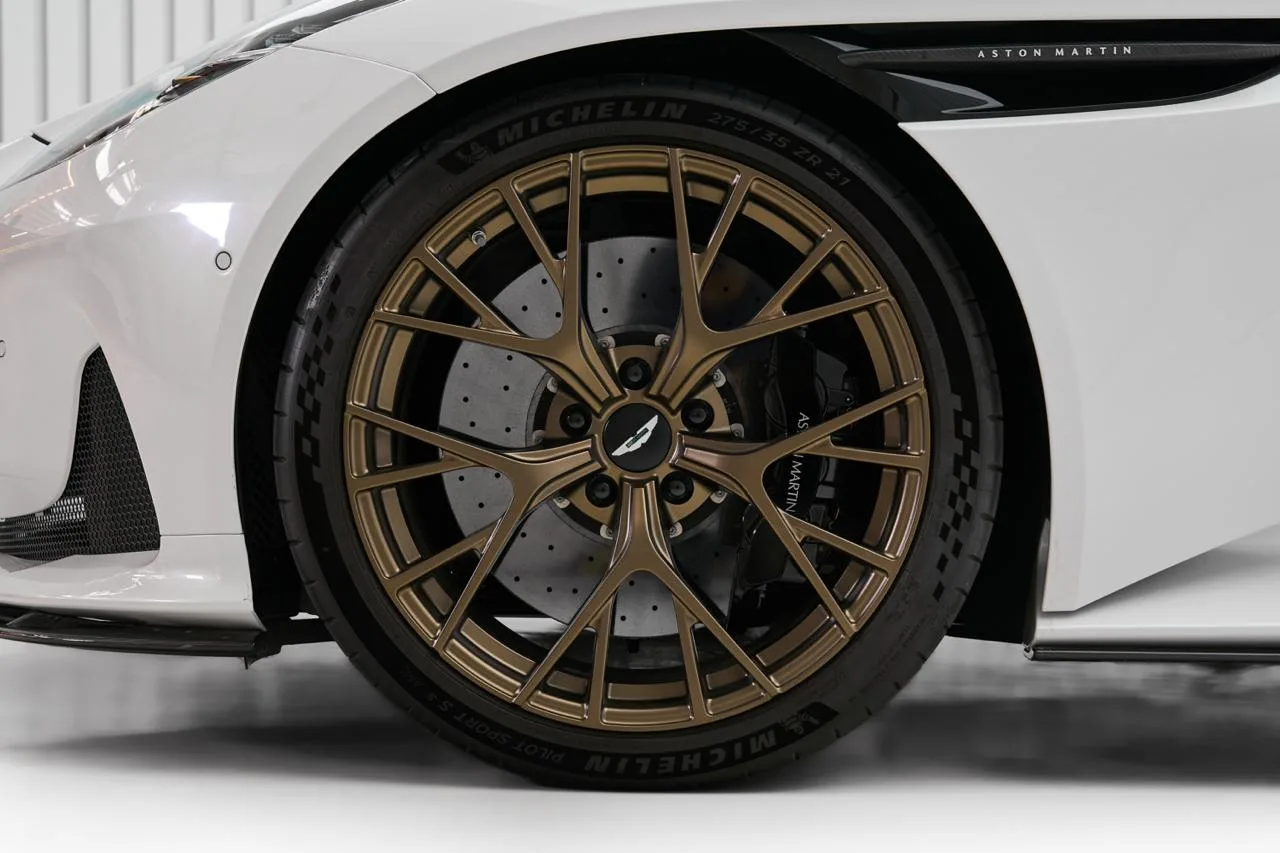 2024 Aston Martin DB12, 16/16