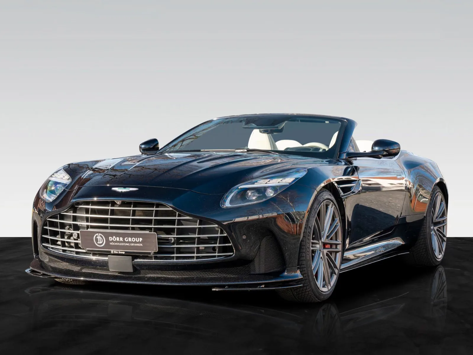 2024 Aston Martin DB12 Volante, 7/30