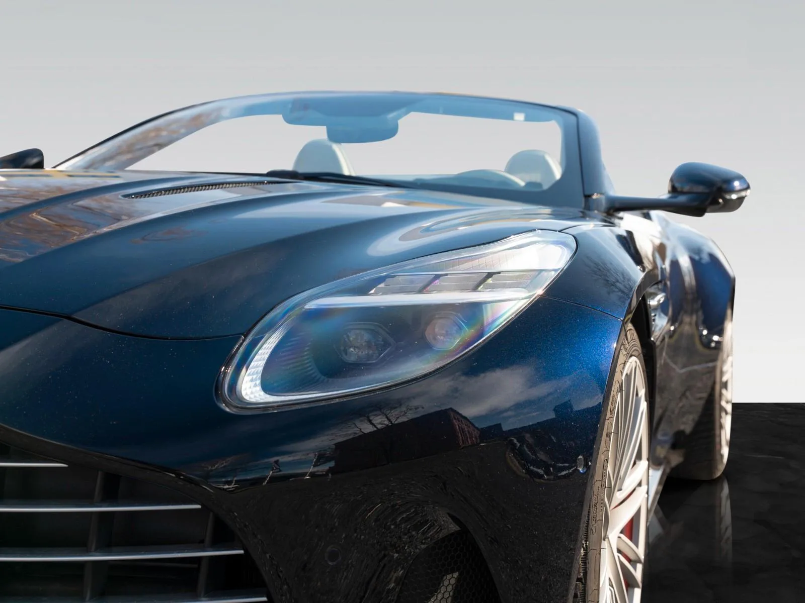 2024 Aston Martin DB12 Volante, 21/30
