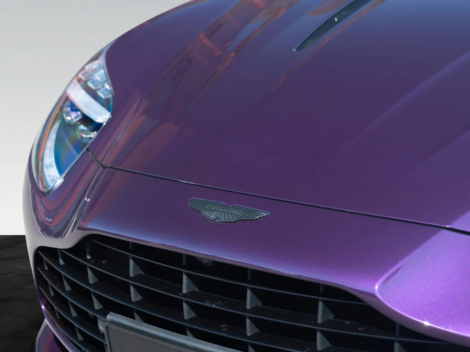 2024 Aston Martin DB12 Volante, 17/30