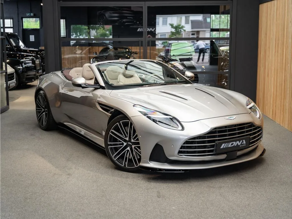 2024 Aston Martin DB12 Volante, 12/30